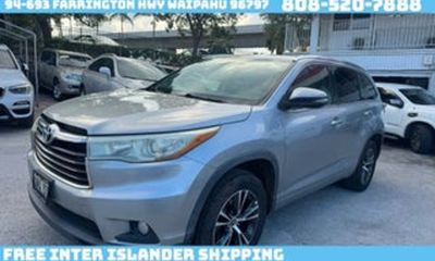 2016 Toyota Highlander Base