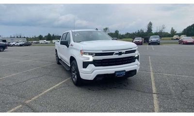 2023 Chevrolet Silverado RST