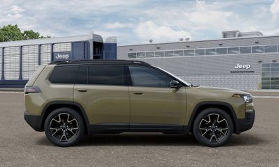 2026 Jeep Cherokee Overland