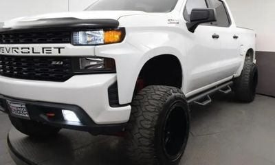 2019 Chevrolet Silverado Custom
