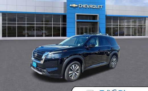 2025 Nissan Pathfinder SL