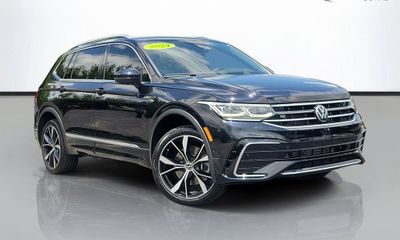 2024 Volkswagen Tiguan 4MOTION SEL Black