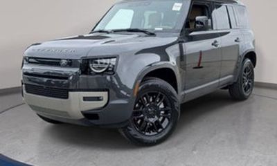 2026 Land Rover Defender 110 X Dynamic