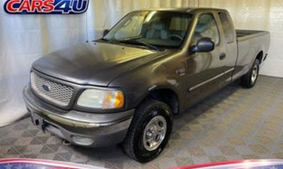 2004 Ford Explorer XLS