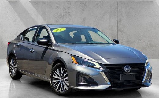 2025 Nissan Altima SV