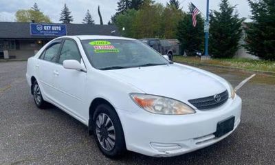 2004 Toyota Camry LE