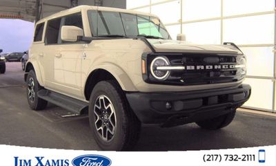 2025 Ford Bronco Outer Banks