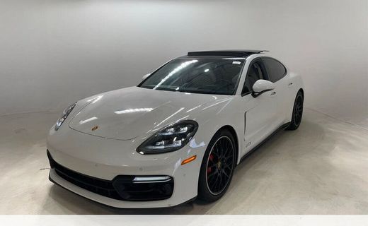 2020 Porsche Panamera GTS