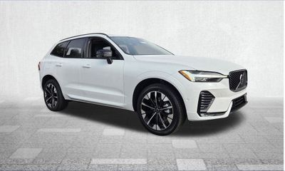 2026 Volvo XC60 Plus Dark