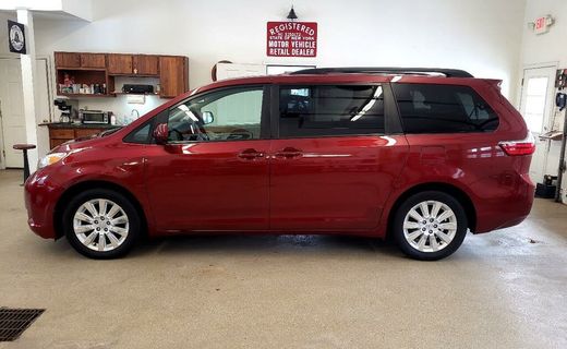 2015 Toyota Sienna LE
