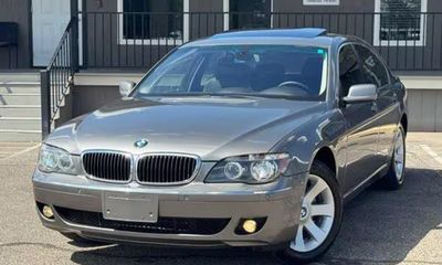2006 BMW 750I