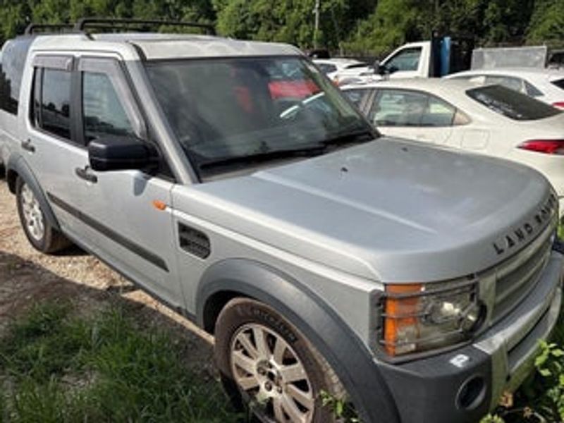 2005 Land Rover LR3 — a typically priced live listing