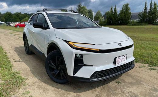 2026 Toyota C-HR SE