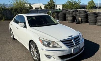 2012 Hyundai Genesis GLS