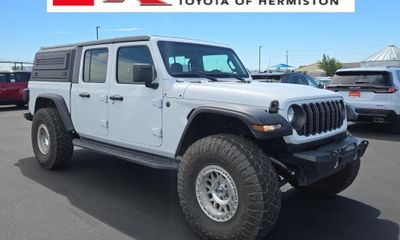 2024 Jeep Gladiator Sport