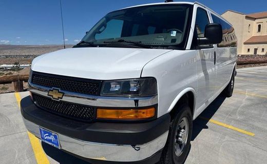 2025 Chevrolet Express LT EXT