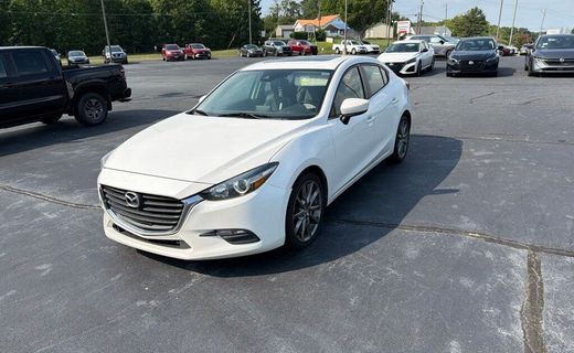 2018 Mazda MAZDA3 Touring