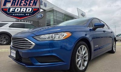 2017 Ford Fusion SE