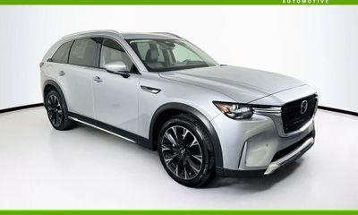 2024 Mazda CX-90 Premium Package