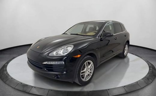 2014 Porsche Cayenne Platinum
