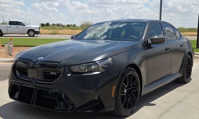 2027 BMW M5