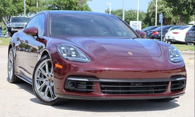 2018 Porsche Panamera 4S