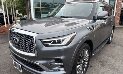 2019 Infiniti QX80 Luxe