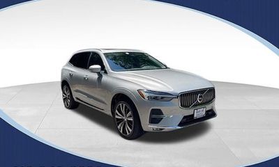 2023 Volvo XC60 Plus Bright