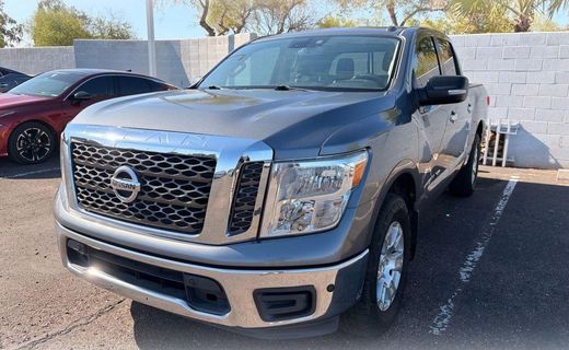 2018 Nissan Titan SV