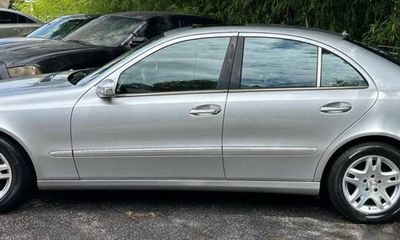 2004 Mercedes-Benz E-Class E320
