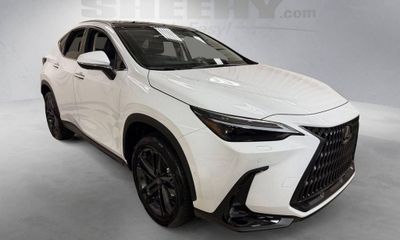 2026 Lexus NX 450H Luxury