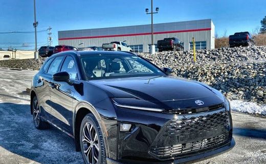 2025 Toyota Crown Signia