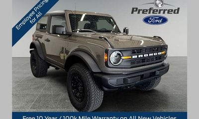2026 Ford Bronco Base