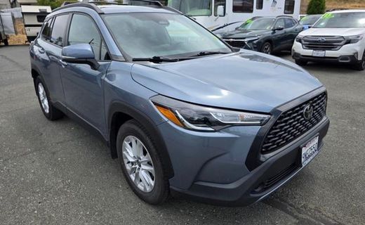 2024 Toyota Corolla Cross LE