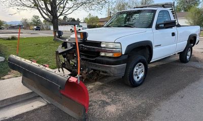 2002 Chevrolet Silverado Base