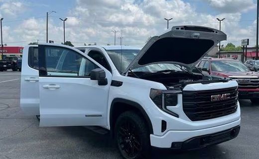 2025 GMC Sierra Elevation