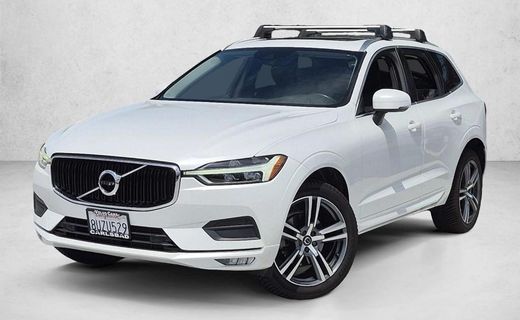 2021 Volvo XC60 Momentum