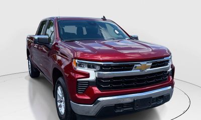 2023 Chevrolet Silverado LT