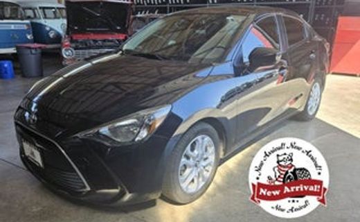 2017 Toyota Yaris IA Base