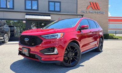 2022 Ford Edge ST