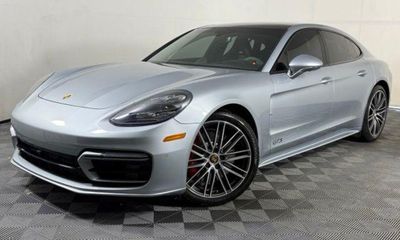2021 Porsche Panamera GTS