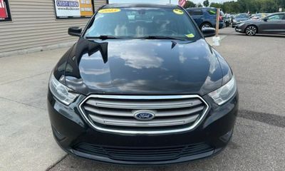 2013 Ford Taurus SEL
