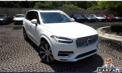 2025 Volvo XC90 Plus Bright