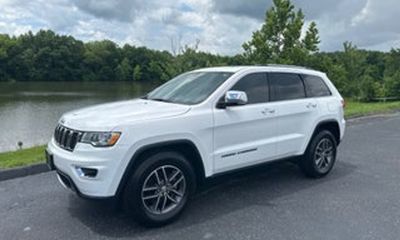 2020 Jeep Grand Cherokee Laredo