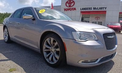 2017 Chrysler 300 300C
