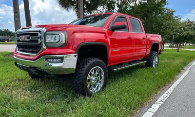 2016 GMC Sierra SLE