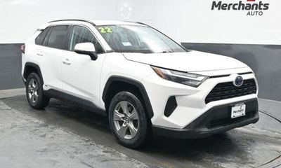 2022 Toyota RAV4 XLE