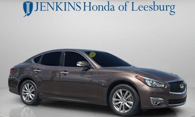 2019 Infiniti Q70 37 Luxe
