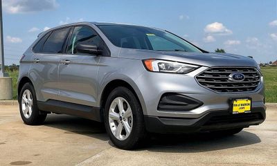 2021 Ford Edge SE