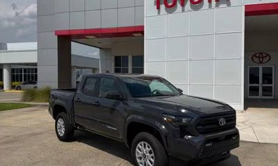 2026 Toyota Tacoma SR5